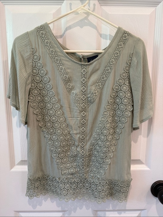 Daytrip Tops - Daytrip Sage Green Lace-Trim Short Sleeve Top